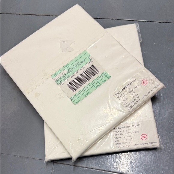 The Company Store White Sateen Pillowcases nwt in package 100% supima cotton LOT - Picture 2 of 2
